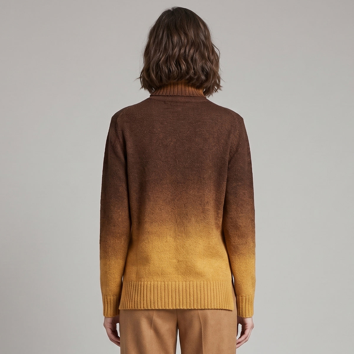 Maglia Dolcevita Sfumata in Lana Merino e Cashmere – Anna Bess Milano